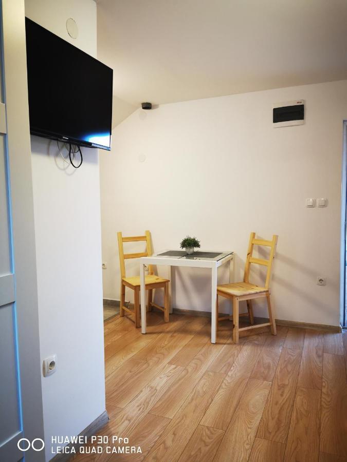Vila Julija - Apartment & Rooms Otočac Dış mekan fotoğraf