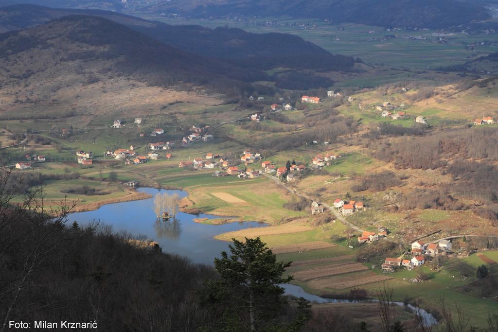 Vila Julija - Apartment & Rooms Otočac Dış mekan fotoğraf